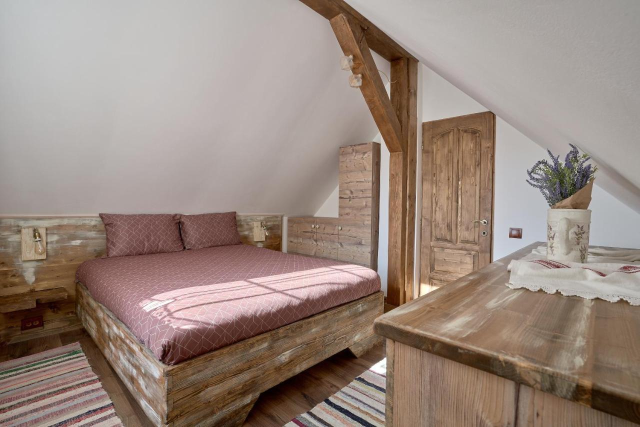 Walnut Tree Cottage Сэчеле Экстерьер фото